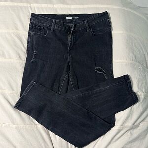 Black ripped skinny jeans- mid rise